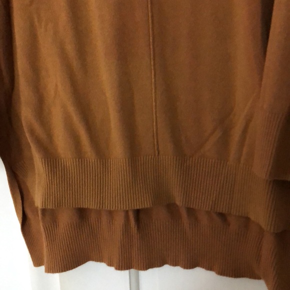 Debut long sleeve V-neck sweater - Picture 3 of 9